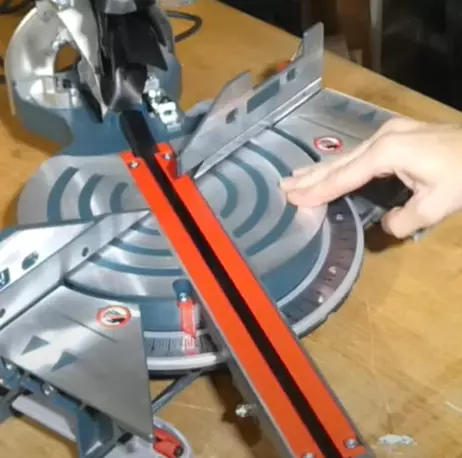 mitre angle board on bosch gcm 8 sjl mitre saw